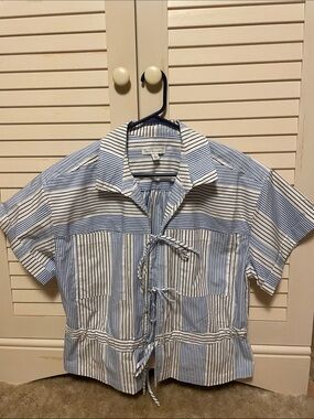 Free Assembly striped cotton shirt with tie closures in EUC and shirt pockets